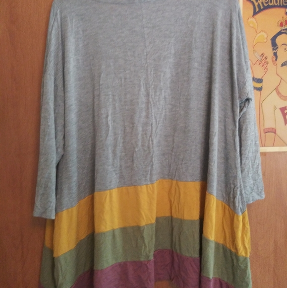 1.4.3 Story tunic. Size L - Picture 2 of 4